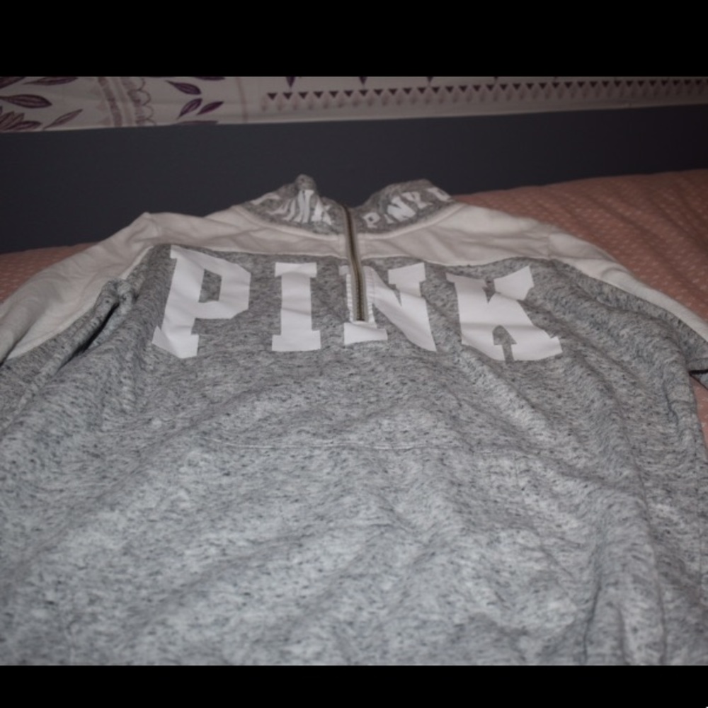 Pink sweatshirt❕